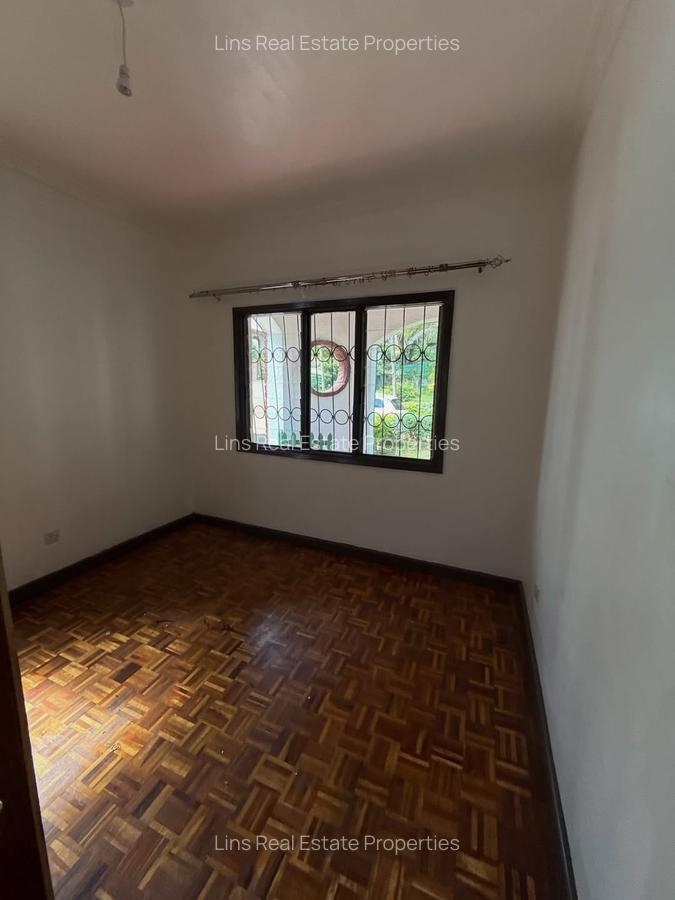 4 Bed Townhouse with En Suite in Lavington - 8