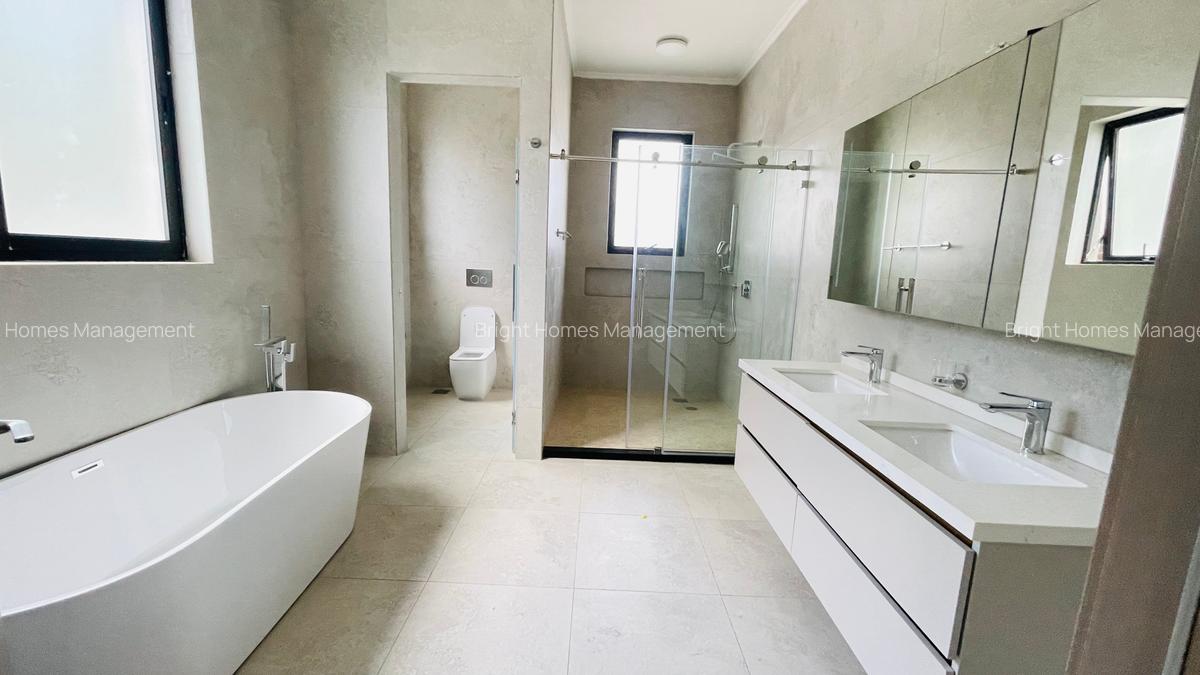 5 Bed Townhouse with Staff Quarters in Lavington - 9