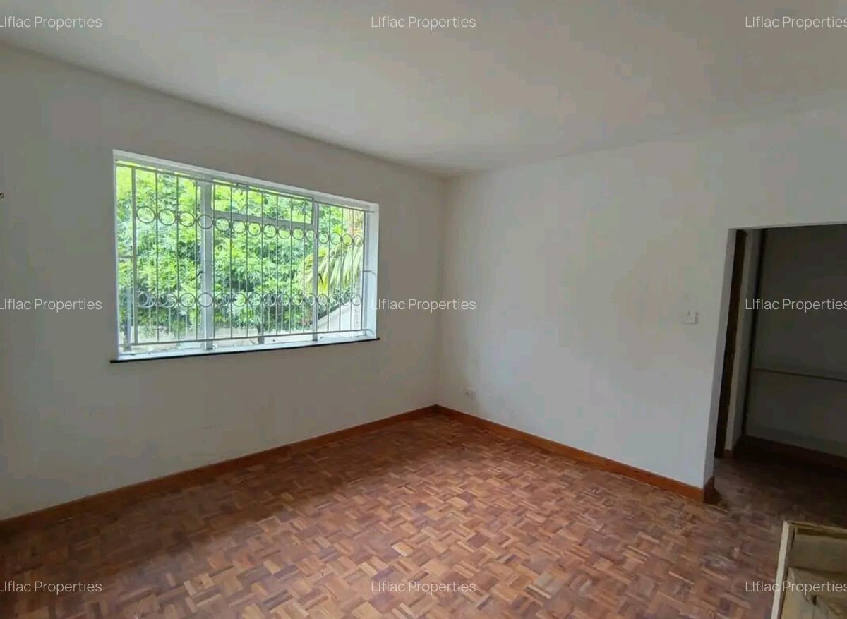 4 Bed House with En Suite in Runda - 7