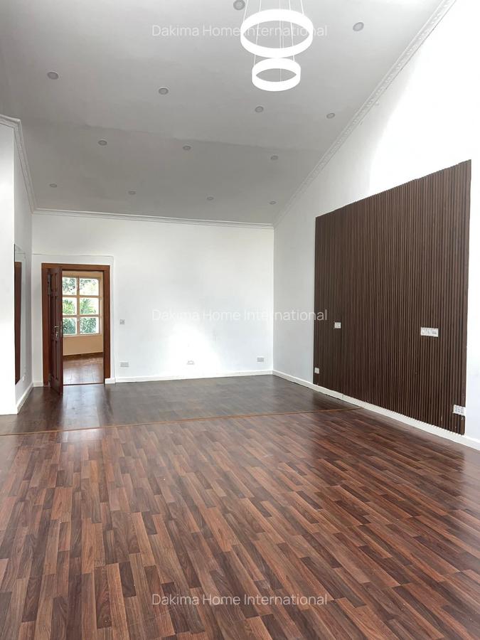 6 Bed House with En Suite in Runda - 13