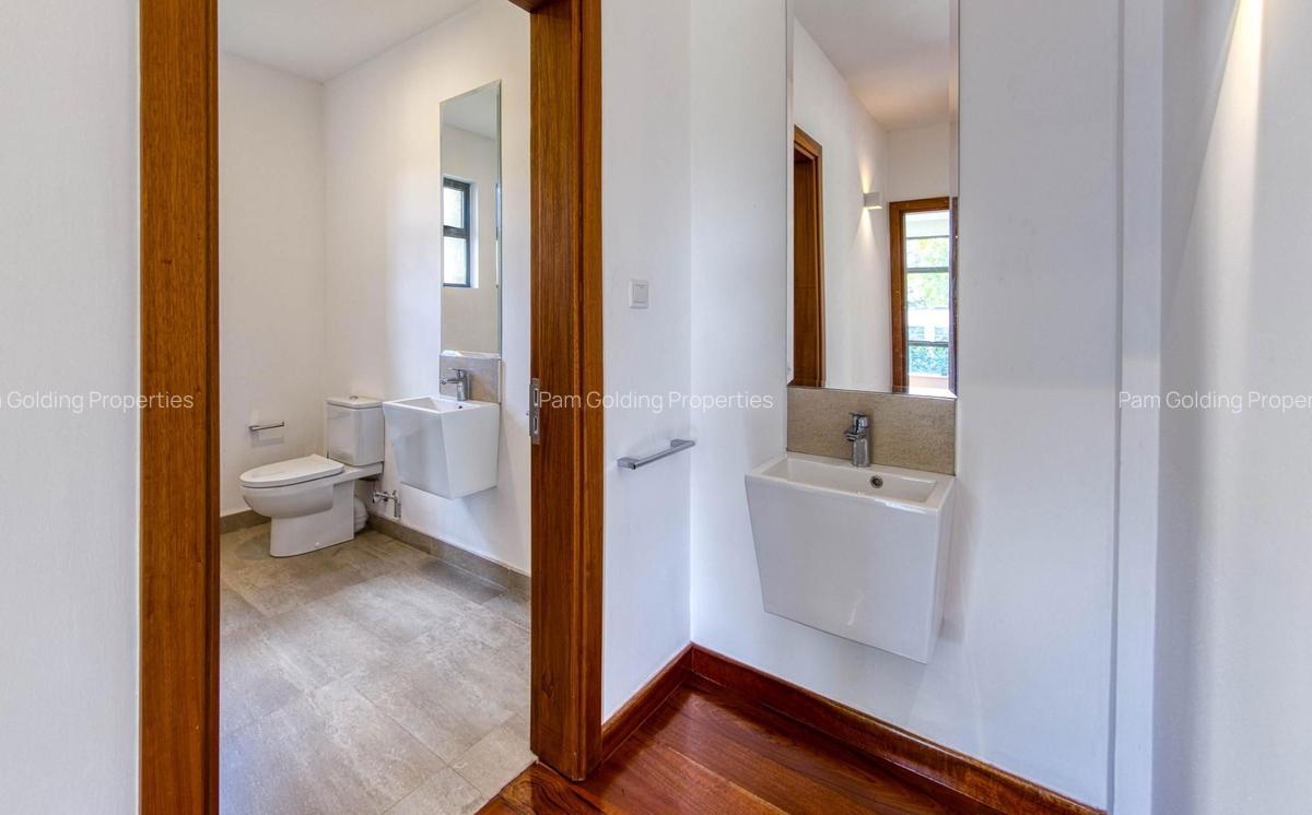 4 Bed Apartment with En Suite in Ruaka - 13