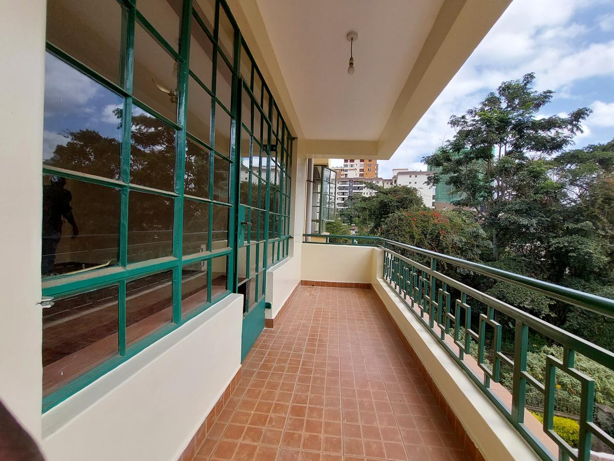 3 Bed Apartment with En Suite at Mbaazi Avenue - 15