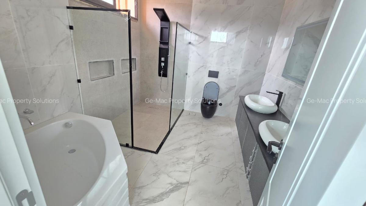 5 Bed Villa with En Suite in Lavington - 8