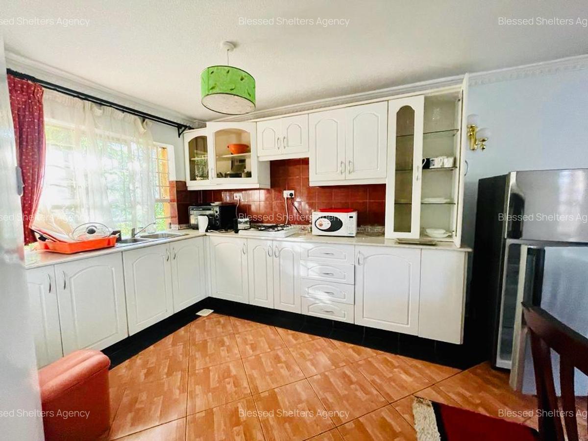 Serviced 2 Bed Apartment with En Suite in Rosslyn - 2