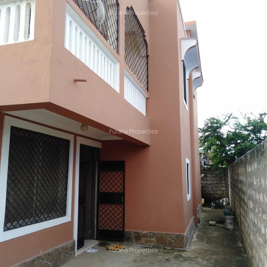 4 Bed House with Garden at Kiembeni Estate - 1