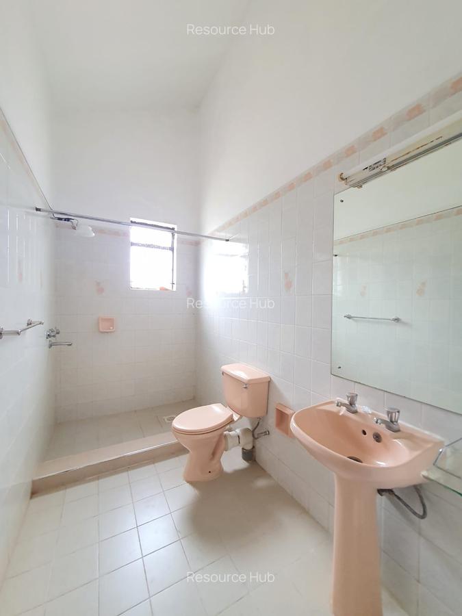 4 Bed Townhouse with En Suite at Shanzu - 14