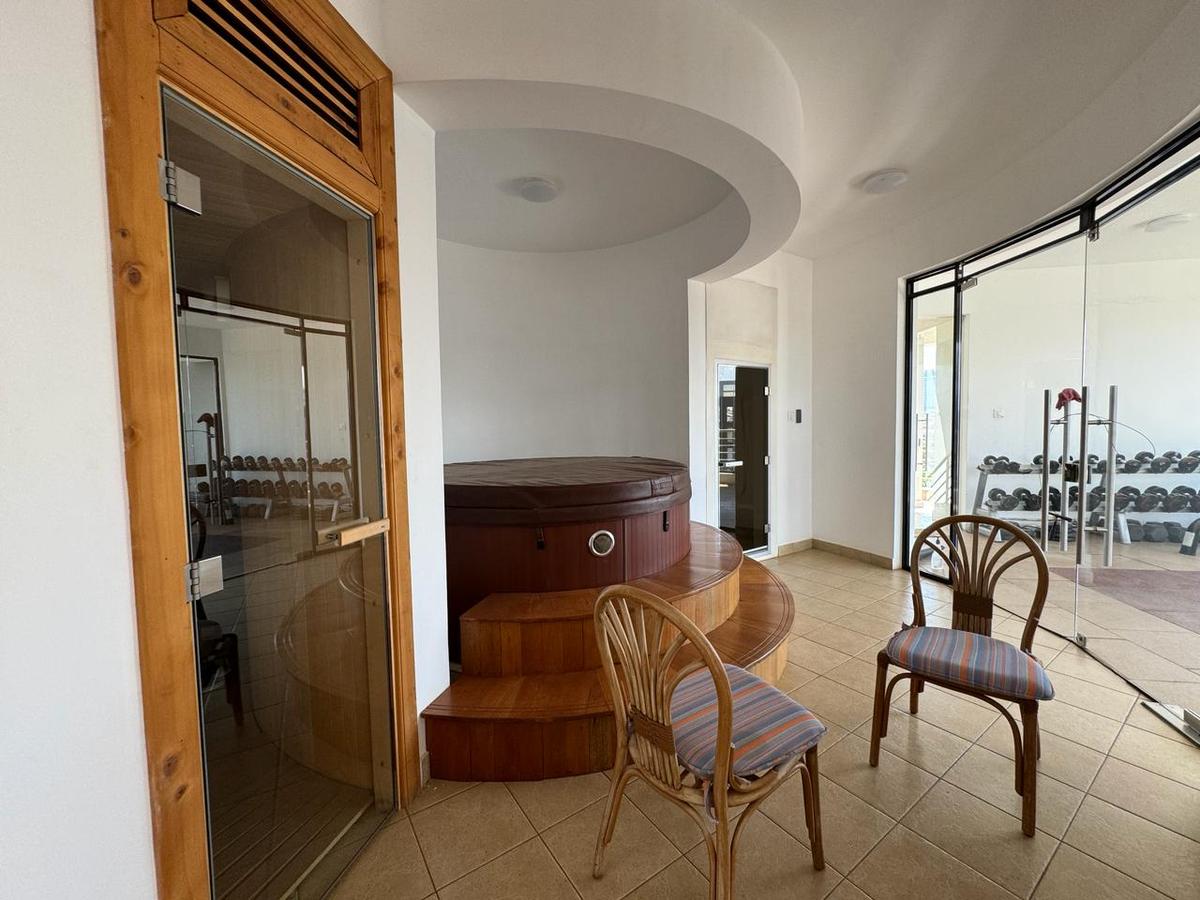 4 Bed Apartment with En Suite in General Mathenge - 5
