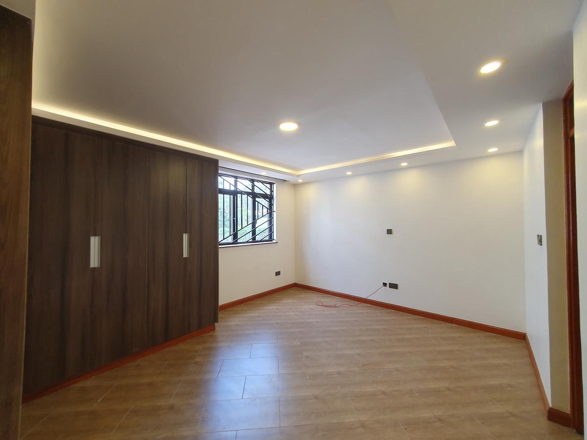 5 Bed Townhouse with En Suite at Shanzu Rd - 13