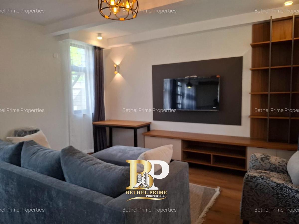 2 Bed House with En Suite in Ridgeways - 19