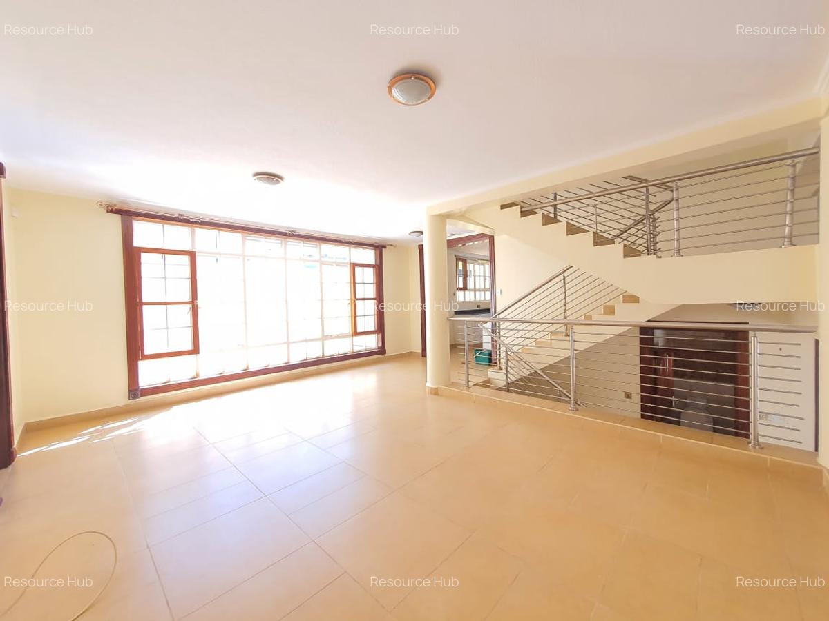 5 Bed House with En Suite at Kyuna - 4