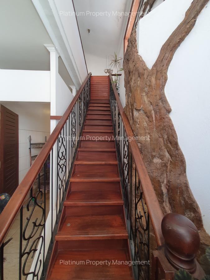 2 Bed Apartment with En Suite at Magnolia Close - 19