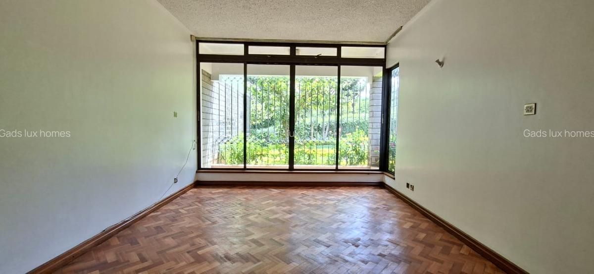 5 Bed Villa with En Suite at Muthaiga - 9