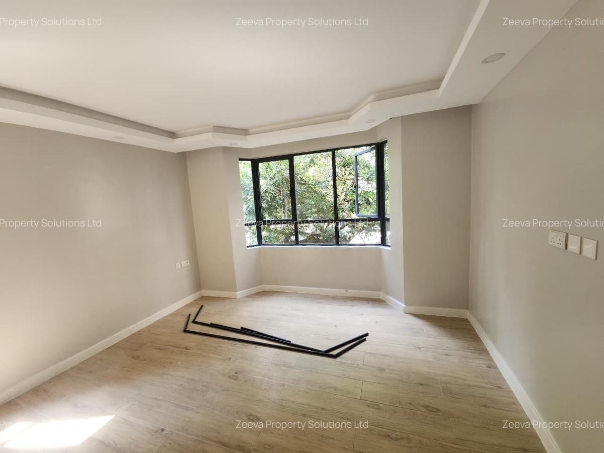 3 Bed Apartment with En Suite in Lavington - 7