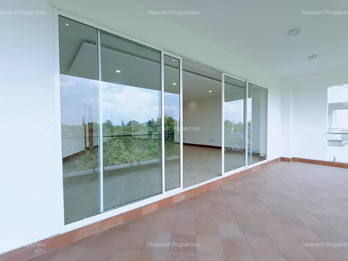 3 Bed Apartment with En Suite in Westlands Area - 16