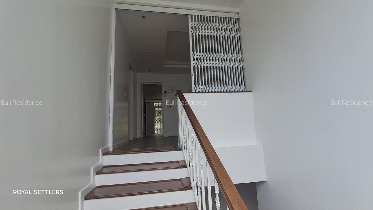 4 Bed Townhouse with En Suite at Kitisuru Ridge - 8