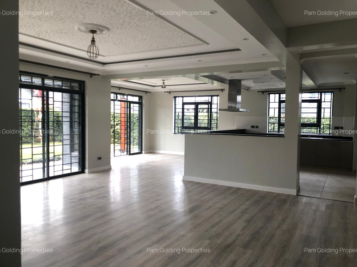 4 Bed Villa with En Suite in Runda - 4