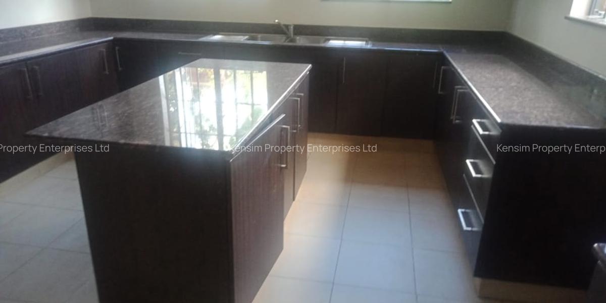 4 Bed Townhouse with En Suite in Runda - 8