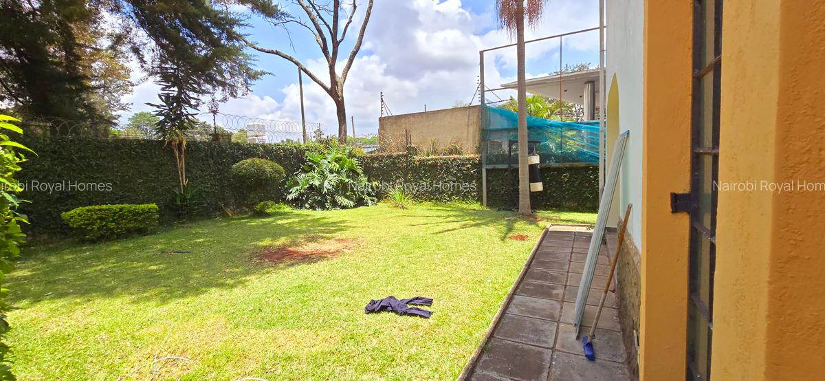 4 Bed Townhouse with En Suite at Mugumo Road - 9