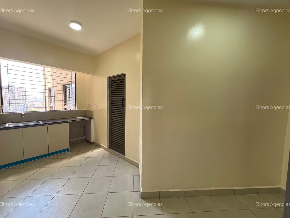 3 Bed Apartment with En Suite at Chania Avenue - 8