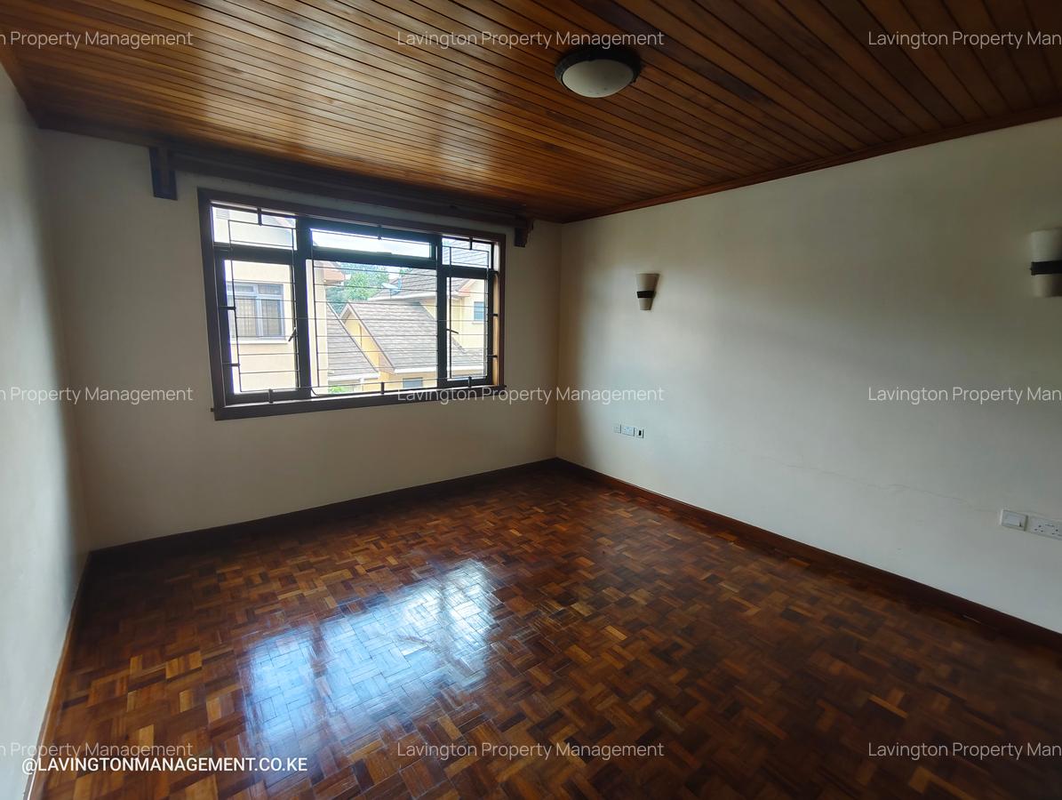 5 Bed Townhouse with En Suite at Lavington Green - 10