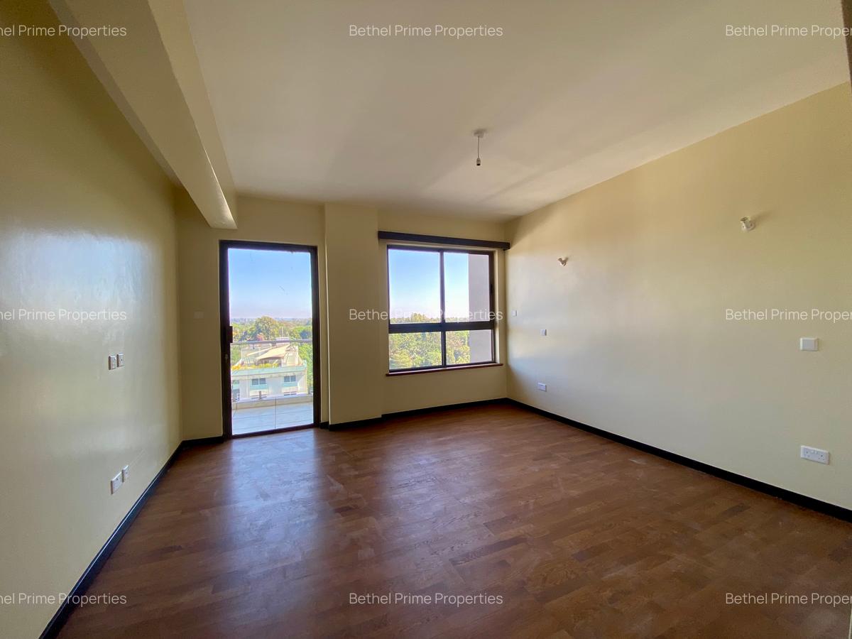 4 Bed Apartment with En Suite in General Mathenge - 11