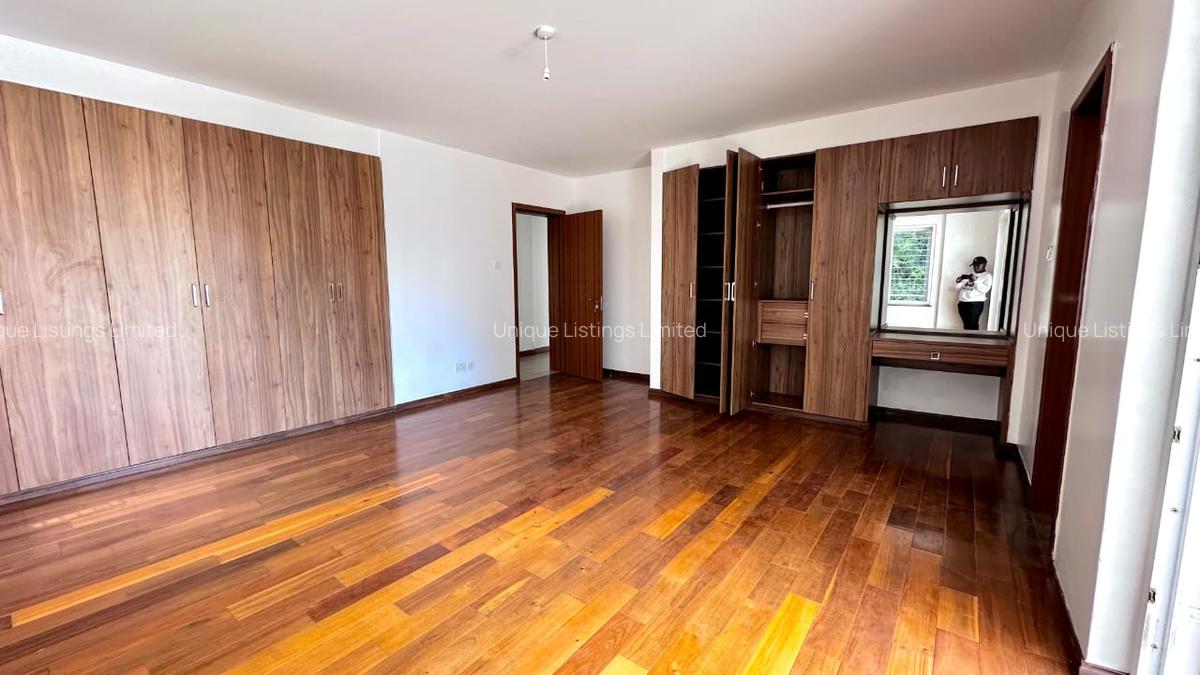 4 Bed Apartment with En Suite in Lavington - 12