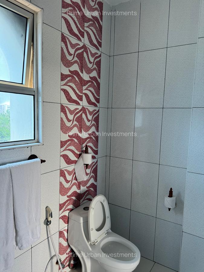 Serviced 2 Bed Apartment with En Suite in Nyali Area - 11