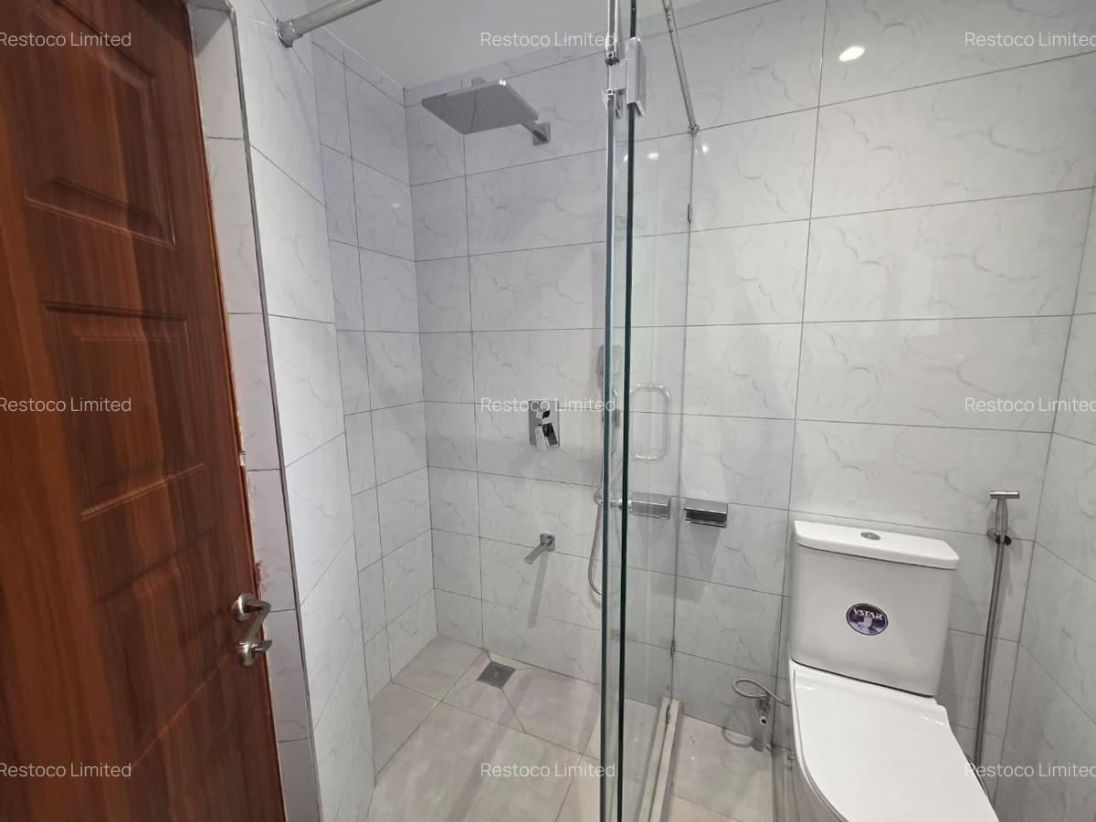 4 Bed Townhouse with Garden at Lantana Road - 8