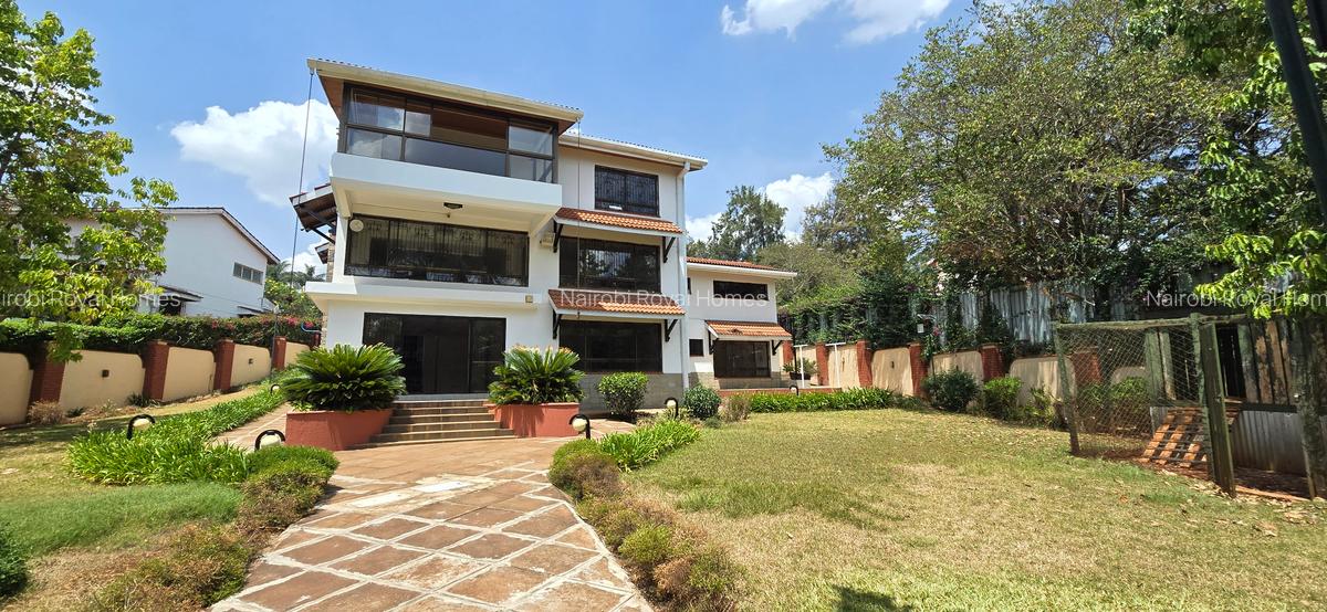 5 Bed House with En Suite at Off Un Avenue - 4