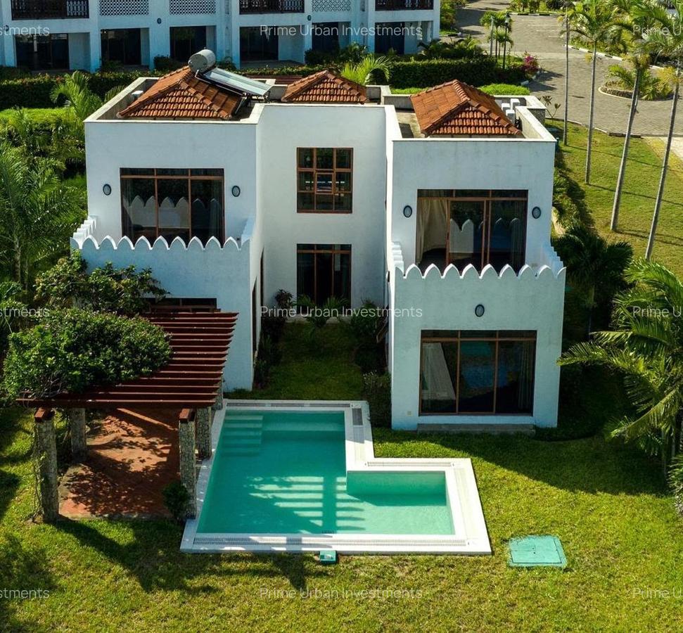 4 Bed Villa with En Suite in Kikambala - 8