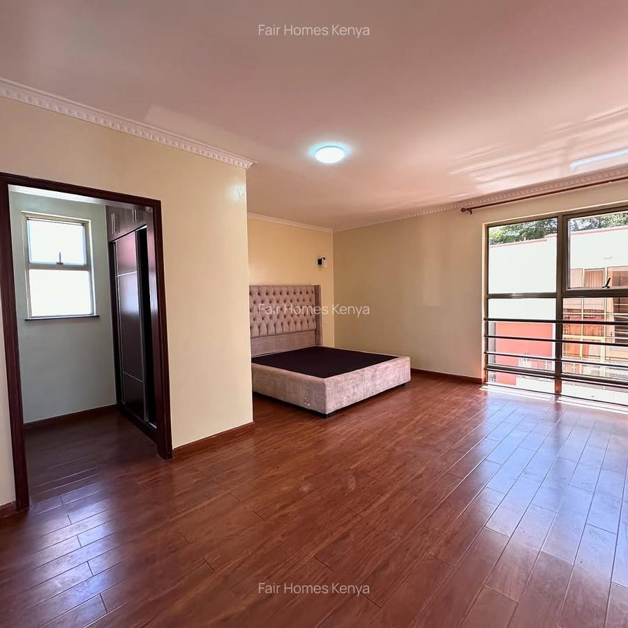 5 Bed Townhouse with En Suite at Chalbi Drive - 7