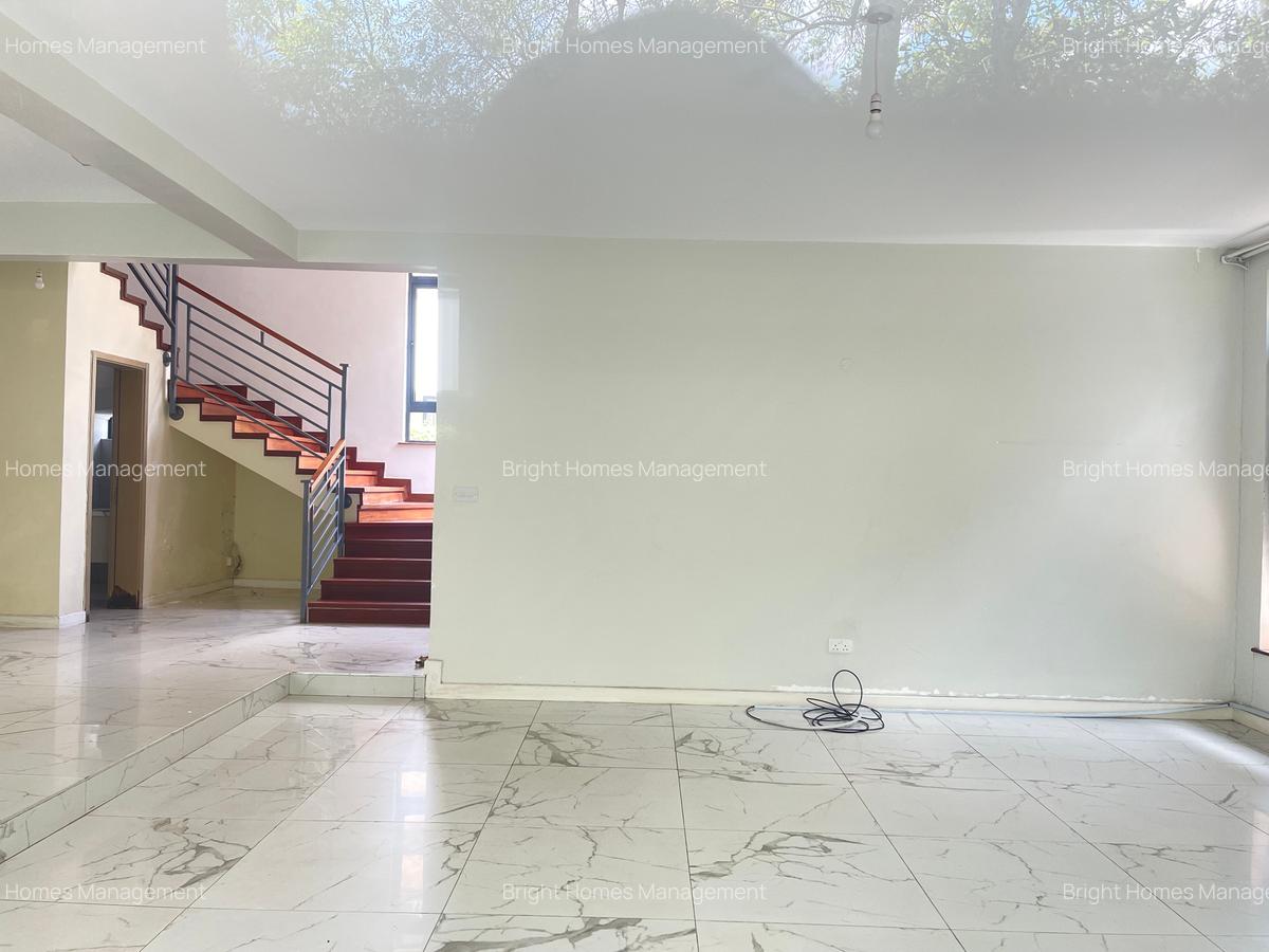 5 Bed Townhouse with En Suite in Lavington - 5