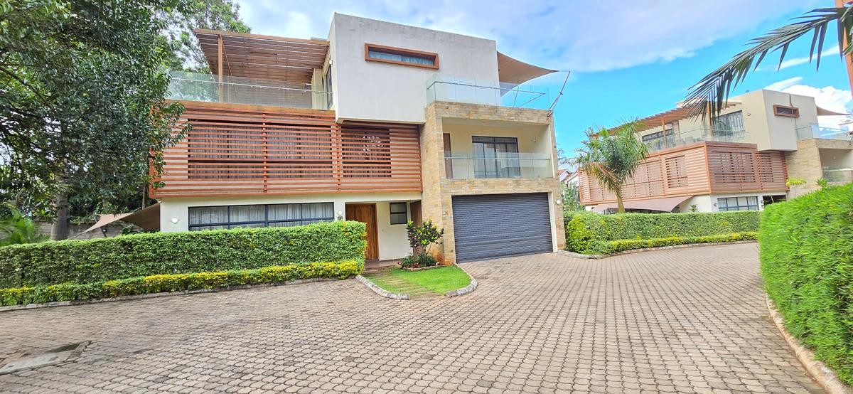 4 Bed Townhouse with En Suite at Convent Drive - 1