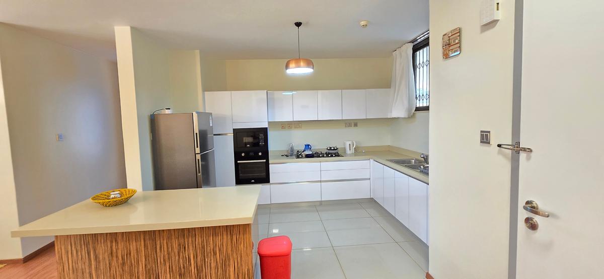 Furnished 3 Bed Apartment with En Suite at 6Th Parklands - 8