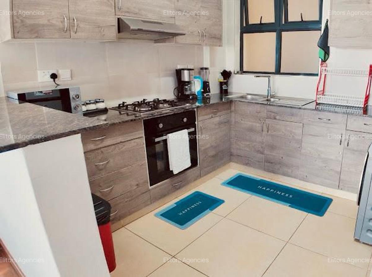 Serviced 2 Bed Apartment with En Suite at Lantana Road - 9