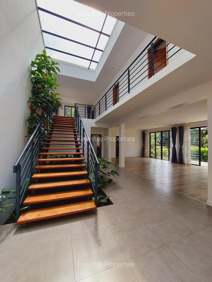 4 Bed House with En Suite in Runda - 4