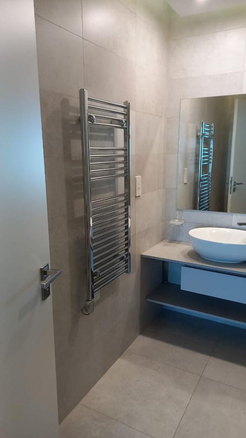 Serviced 2 Bed Apartment with En Suite in Westlands Area - 14