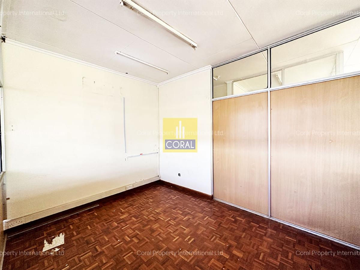 Office in Kilimani - 15