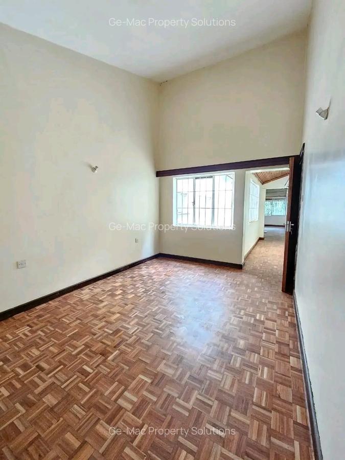 4 Bed Townhouse with En Suite at Peponi Road - 15