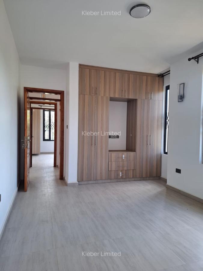 4 Bed House with En Suite in Rironi - 9