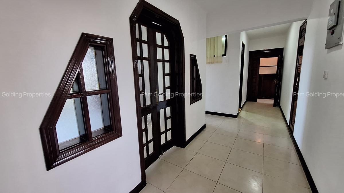 4 Bed Apartment with En Suite at Kaunda Avenue - 3