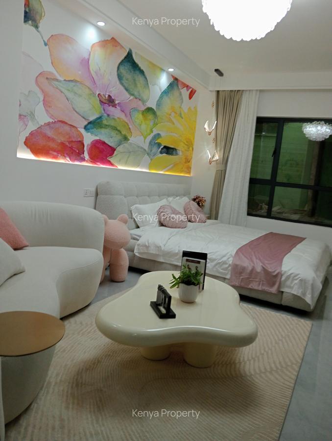 Studio Apartment with Swimming Pool at Wood Avenue - 4