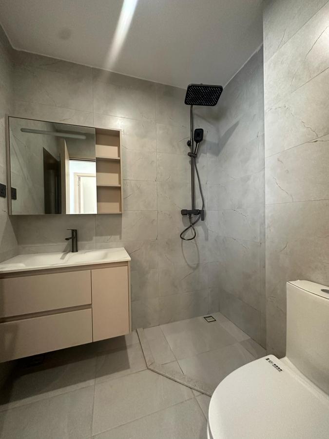 2 Bed Apartment with En Suite in Westlands Area - 7