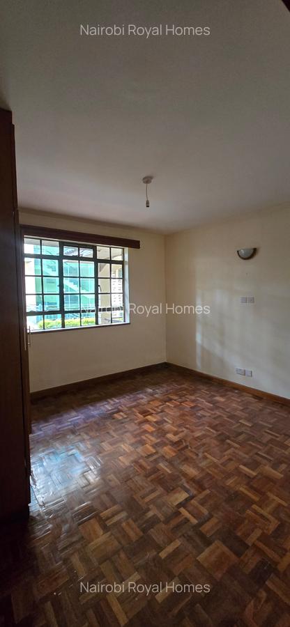 3 Bed Apartment with En Suite at Oak Wood 45 - 16