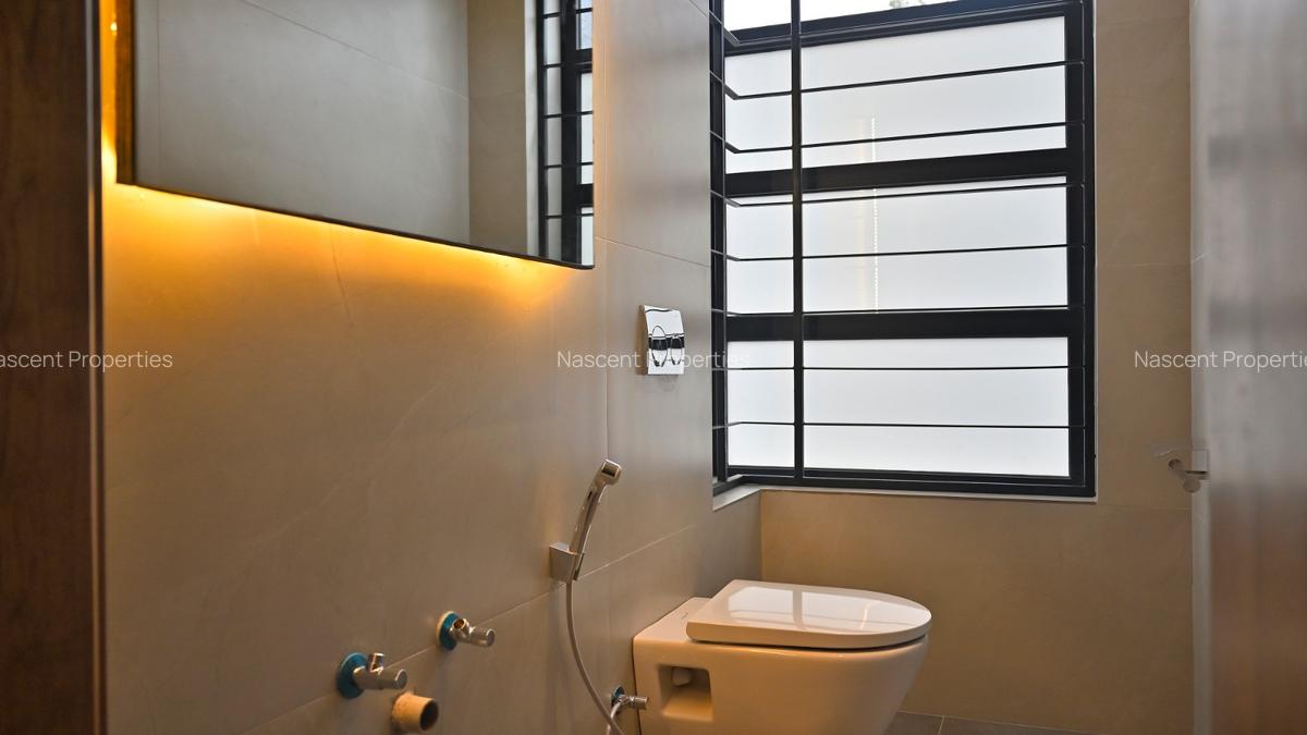 4 Bed Villa with En Suite in Loresho - 16