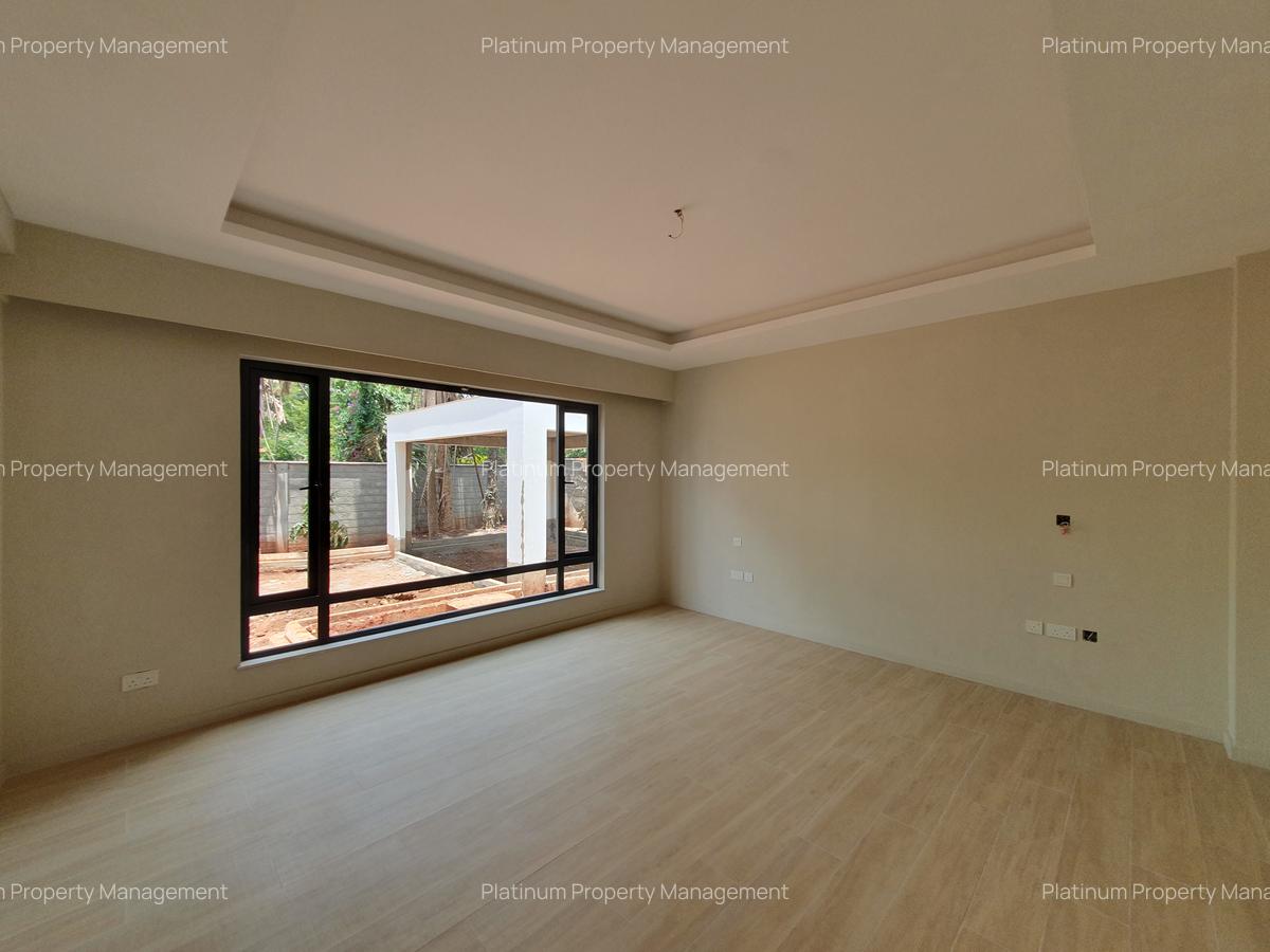 4 Bed Townhouse with En Suite in Kyuna - 7