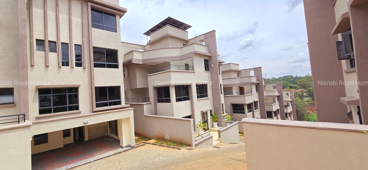 5 Bed Townhouse with En Suite at Off James Gichuru - 3