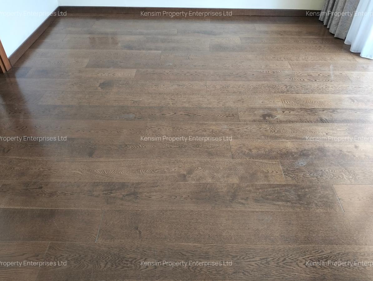 4 Bed Townhouse with En Suite in Lavington - 12