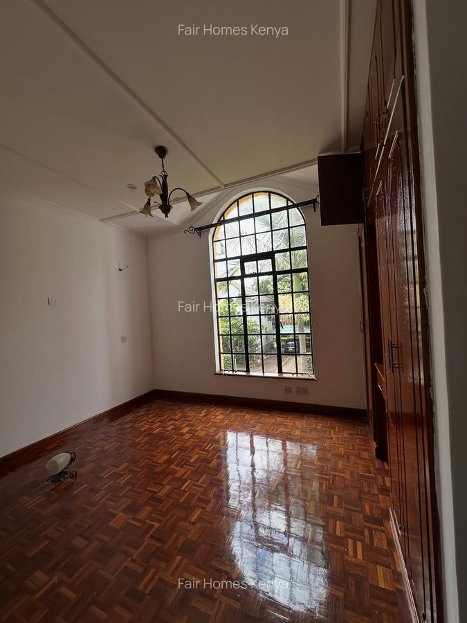 4 Bed House with En Suite at Lavington Mall - 15