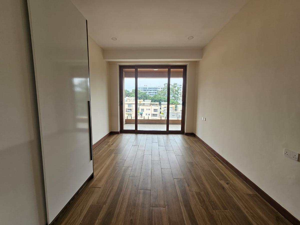 2 Bed Apartment with En Suite at Peponi Road - 7